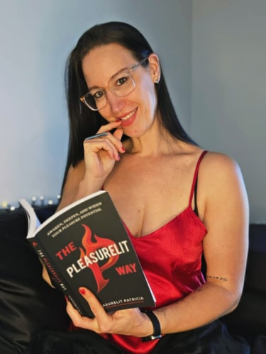 Pleasurelit Patricia showing confidence and radiating self-love