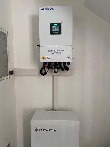 khu vực kỹ thuật điện đi dây gọn gàng, bảo vệ dây không bị chuột cắn, oxy hóa