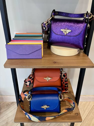 Des étuis et des sac à main tendances chez Calliopée Optic