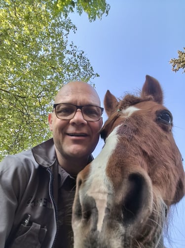 Propriétaire avec un cheval