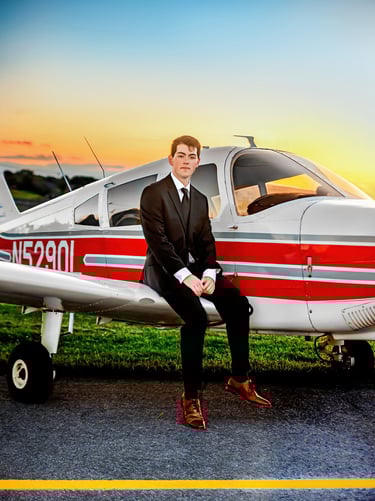 Senior Picture Photographer. Lancaster PA senior pictures. Manheim PA senior pictures. Hershey PA senior pictures.