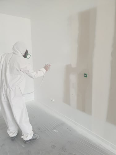 Peinture d'une maison à l'airless
