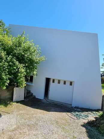 Façade repeinte et rénovée par un artisan façadier à Brest - Secteur Saint-Anne du Portzic