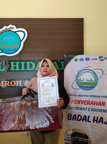 penyerahan sertifikat suvenir badal haji