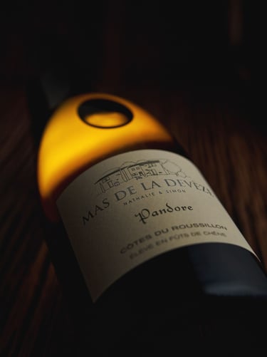 photographie de bouteille de vin blanc Pandore mas de la deveze-thlmphoto