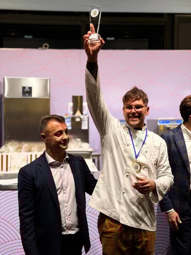 Riccardo Manduca vincitore della categoria Panettone Tradizionale alla Coppa del Mondo del Panettone 2026