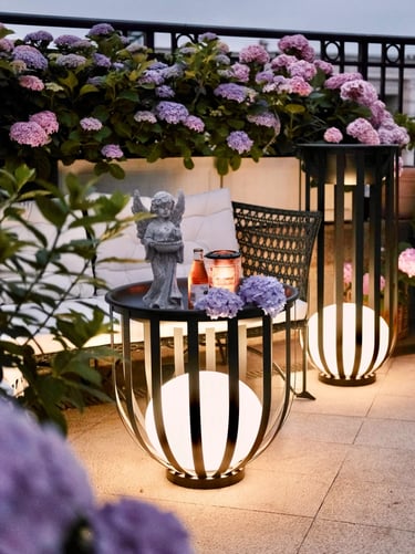 Warm decorative lamp for outdoor living spaces, suitable for balconies, patios, and cozy garden corn
