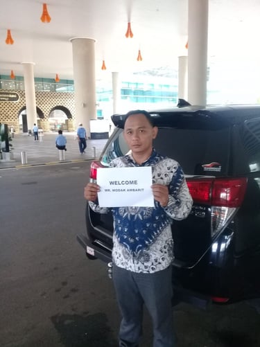 penjemputan bandara YIA dengan Innova reborn facelift