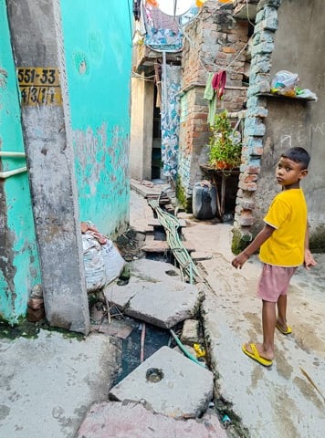 oung boy in Delhi slum area