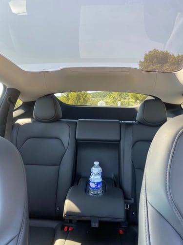 intérieur Tesla chauffeur privé Cassis