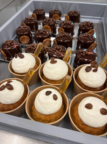 Baba au rhum et entremets chocolat caramel