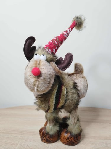 Cute reindeer gnome plush Christmas decoration – rustic winter moose figurine for home, tabletop