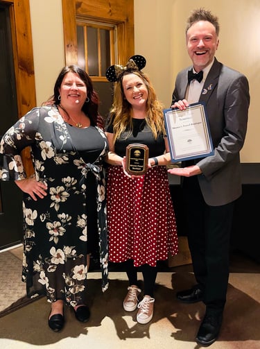 Minnie's Travel Boutique wins 2022 "Small Business of the Year" by the Central Virginia Business Coalition