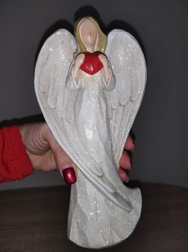 Praying angel resin figurine holding red heart, Valentine’s Day decorative angel statue for home