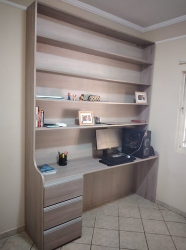 Móveis planejados para home office produzidos por marcenaria em Campinas/SP