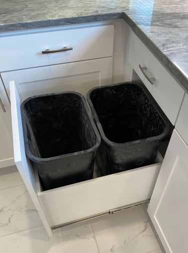 Under cabinet double trash can