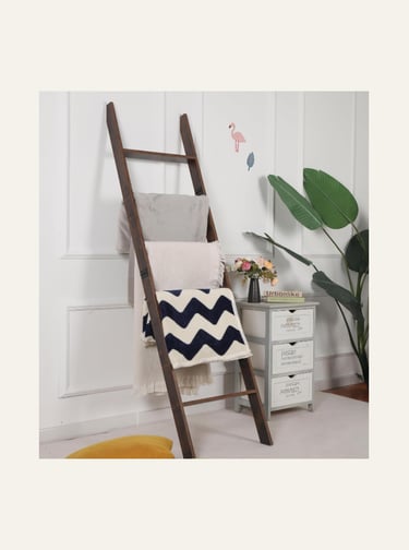 Relodecor Rustic Hickory Blanket Ladder for Living Room and Bedroom