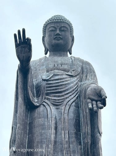 Statue d’Ushiku Daibutsu de face
