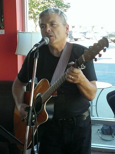 Intimate coffeehouse gigs!