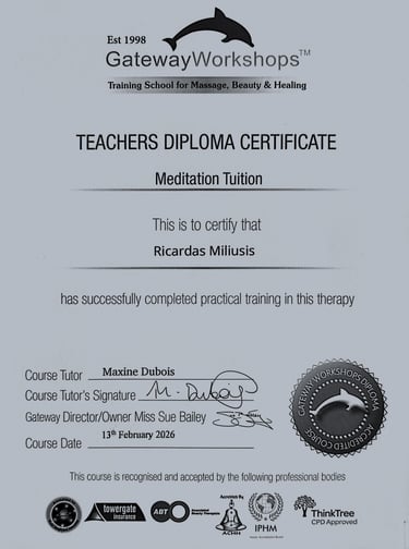 Meditacijos mokytojo diplomo sertifikatas, patvirtinantis Ričardo Miliušio profesinį pasirengimą.