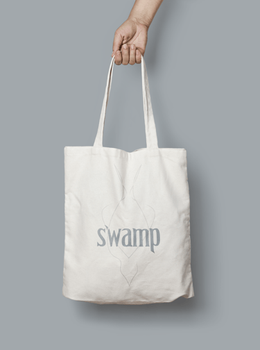 totebag con el logotipo de swamp