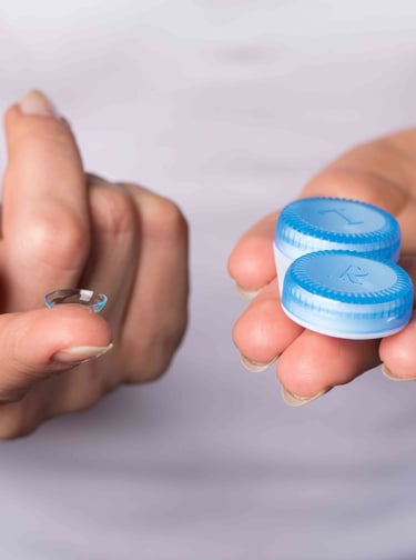 العدسات اللاصقة