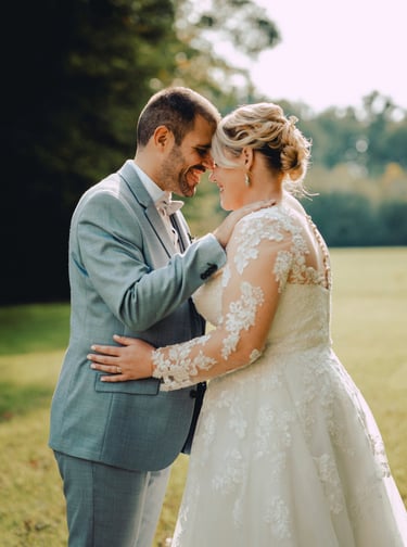 séance couple en nature pour un mariage dans le Beaujolais (Rhône)
