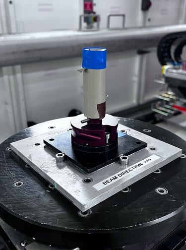 Lithium ion battery holder on the beamline stage