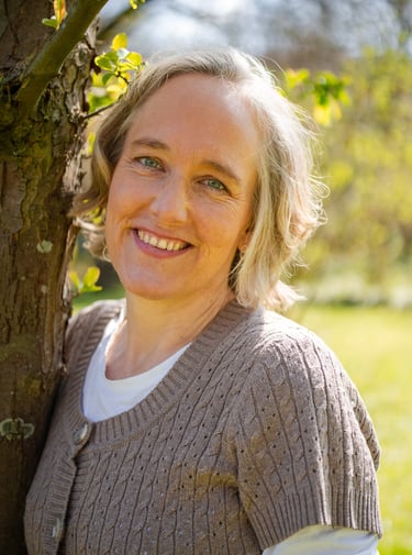 Silke Gesing lächelt in die Kamera