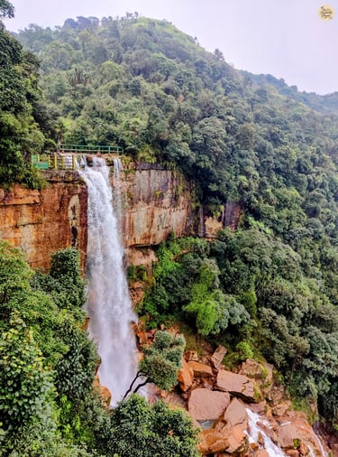 Wahkaba Falls – A Majestic Drop into Nature’s Depths