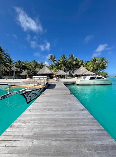 st-reigs-bora-bora-jetty