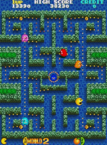 Pac-Man Arrangement: An Actual Hedge Maze?!