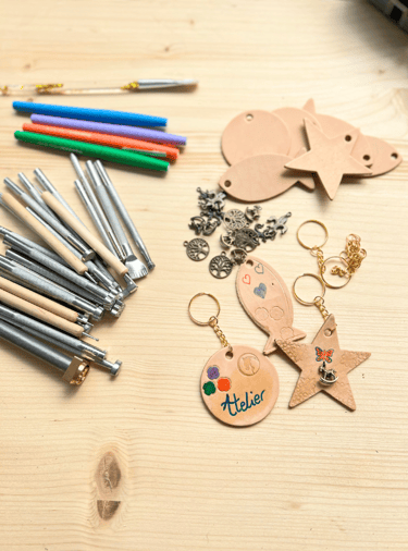 atelier créatif cuir enfants Genève Suisse Carouge activité sellerie etter