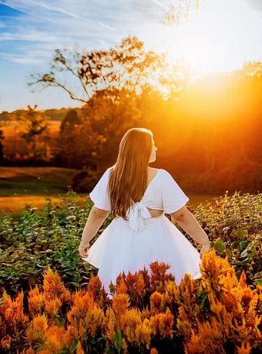 Elizabethtown PA Senior pictures at Country Joy Flowers by a Lititz PA senior picture photographer
