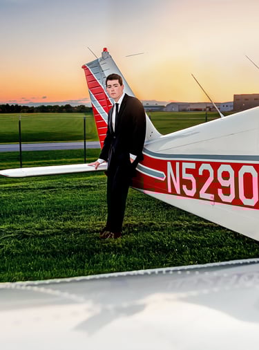 Senior Picture Photographer. Lancaster PA senior pictures. Manheim PA senior pictures. Hershey PA senior pictures. 