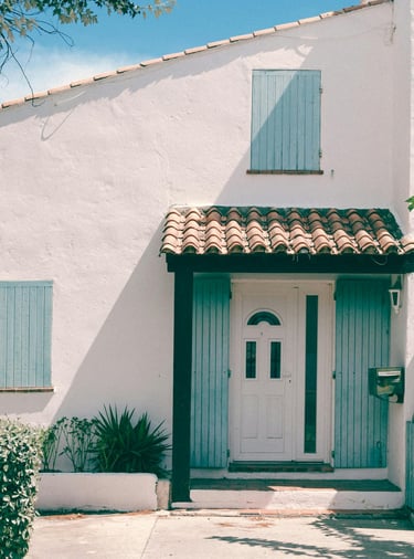 Une belle maison paisible harmonisée par le Feng Shui et l'Holosynergie. 