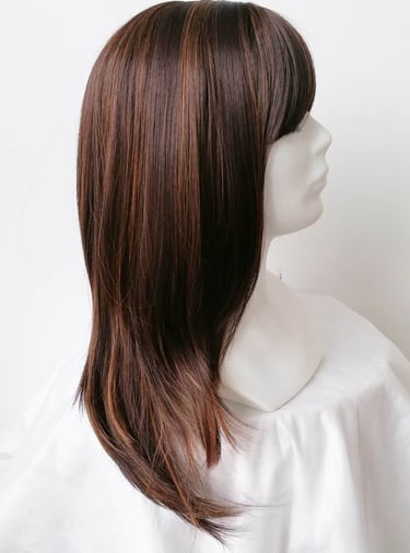 tamsiai rudas perukas su kaštono atspalviu, ilgis 55cm