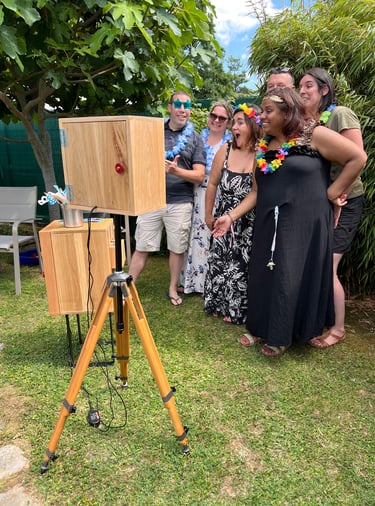 Borne photo en chêne Greenbouille installée pour une fête privé en Essonne