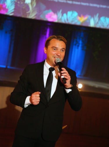 Craig Rosie Benefit Charity Auctioneer Los Angeles