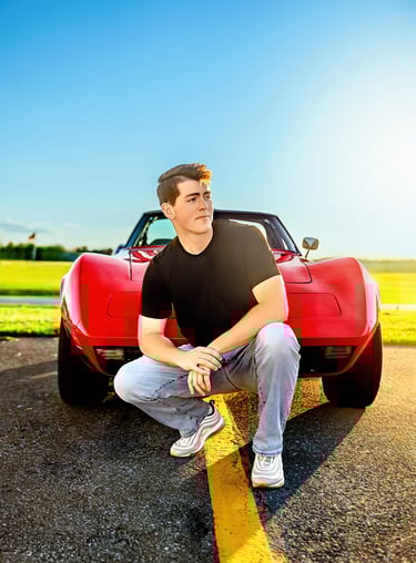 Senior Picture Photographer. Lancaster PA senior pictures. Manheim PA senior pictures. Hershey PA senior pictures.