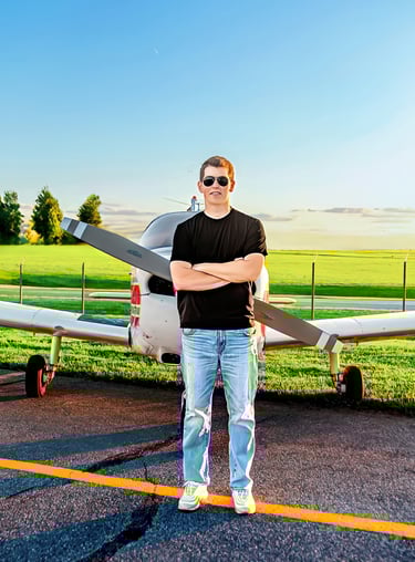 Senior Picture Photographer. Lancaster PA senior pictures. Manheim PA senior pictures. Hershey PA senior pictures.