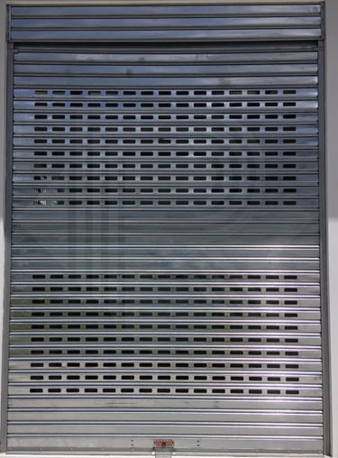 Puerta Enrollable Troquelada