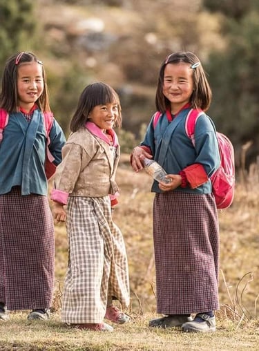 Bhutanese_School_Going_Children_at_Pjobjikha_Valley_Western_Bhutan