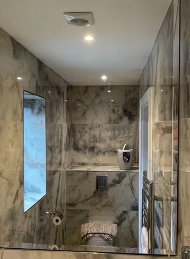 mirror in cloakroom