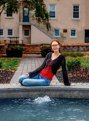 Lititz PA senior pictures captured by a Manheim PA senior picture photographer