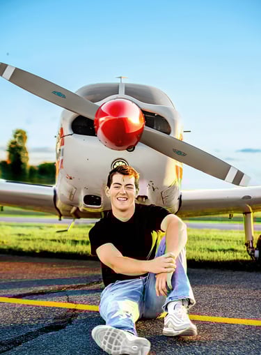 Senior Picture Photographer. Lancaster PA senior pictures. Manheim PA senior pictures. Hershey PA senior pictures. 