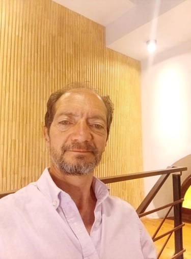 Arturo A. Martearena. Escritor.