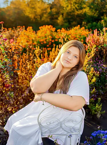 Elizabethtown PA Senior pictures at Country Joy Flowers by a Lancaster PA senior picture photographer