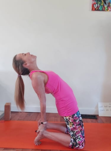 Camel Pose online yoga