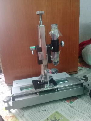 top travelling microscope